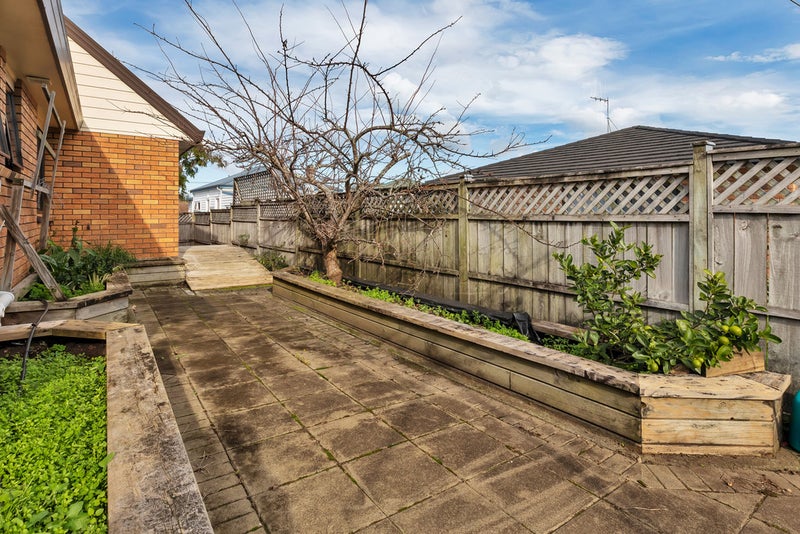 24 Third Avenue, Avenues, Whangarei - Carousel 23