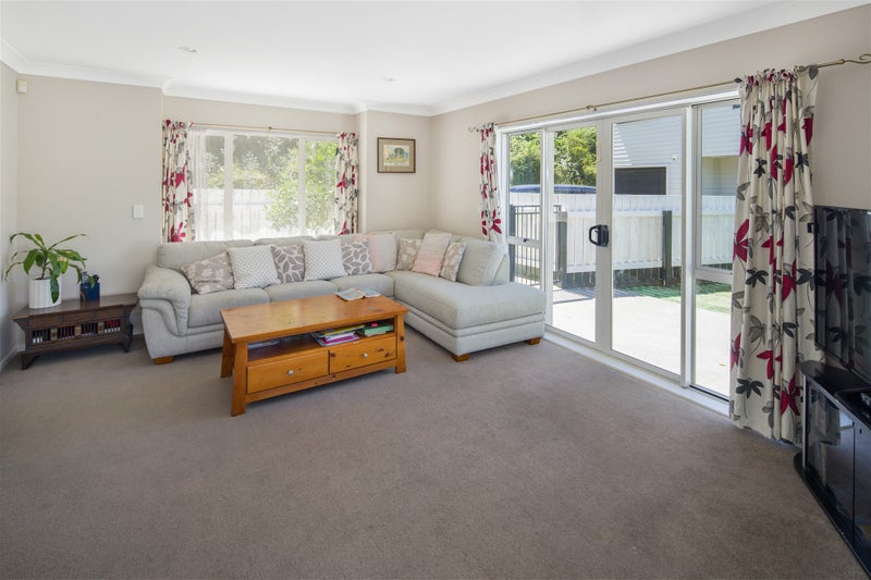 19A Wantwood Grove, Churton Park, Wellington - Carousel 2