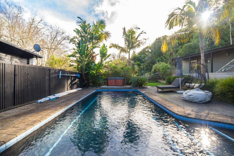 1857 River Road, Flagstaff, Hamilton - Carousel 2