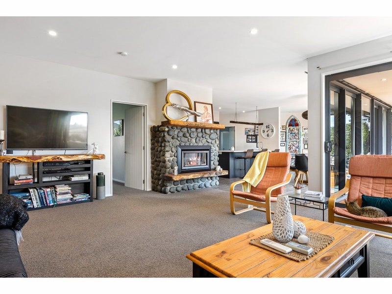 44 Holiday Drive, Mairehau, Christchurch - Carousel 2