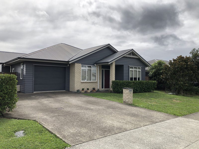 14 Ara Kakara Avenue, Huapai, Kumeu - Carousel 1