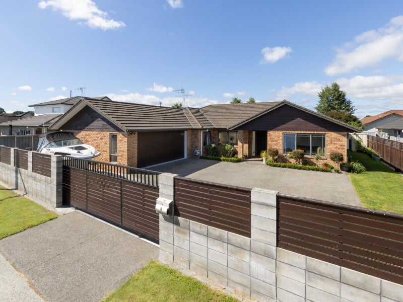 8 Glenmonarch Place, Pyes Pa, Tauranga - Carousel 1