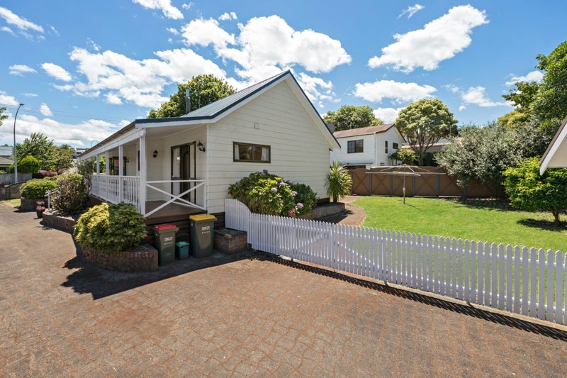205 Grandview Road, Nawton, Hamilton - Carousel 2