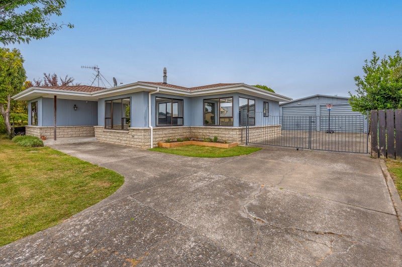 15 Duckworth Crescent, Greenmeadows, Napier - Carousel 15