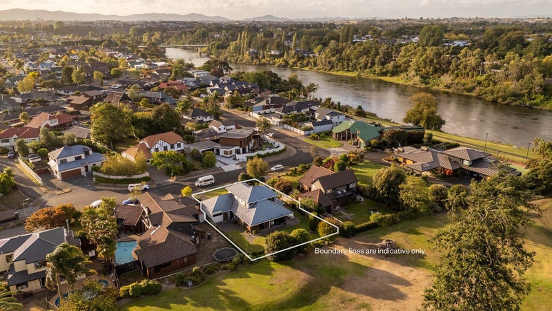 31 Arcus Street, St Andrews, Hamilton - Carousel 1