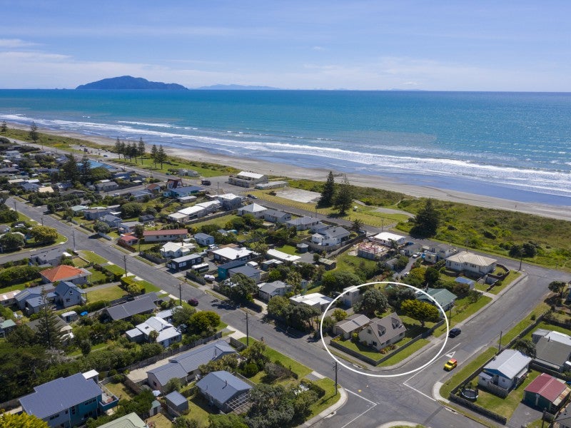 5 Koromiko Street, Otaki Beach, Otaki - Carousel 2