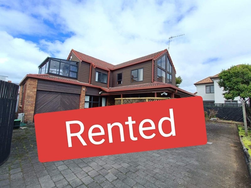 18 Rangiatea Road, Epsom, Auckland - Carousel 1