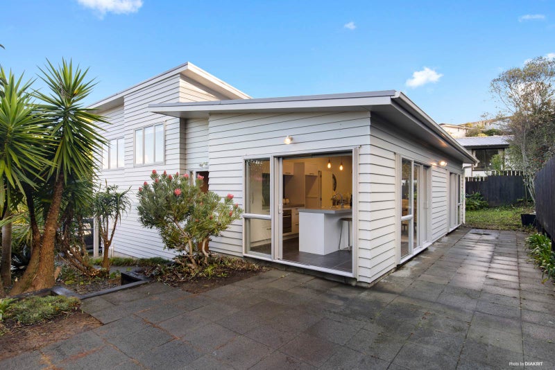 38A Sequoia Place, Sunnynook, Auckland - Carousel 2