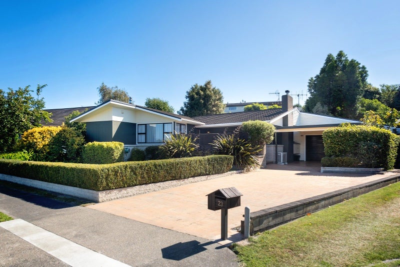 23 Kent Terrace, Taradale, Napier - Carousel 1