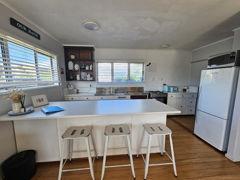 22 Hydrabad Drive, Waitārere Beach, Levin - Carousel 2