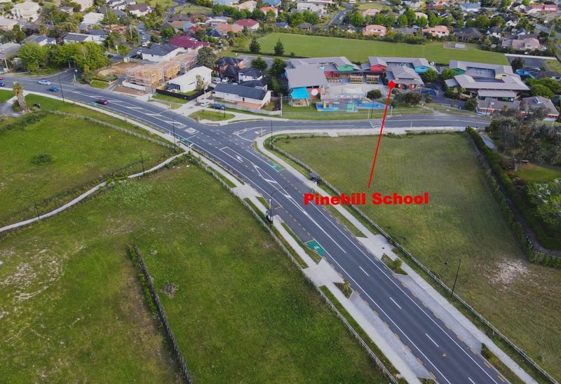 21 Kerekin Drive, Oteha, Auckland - Carousel 3