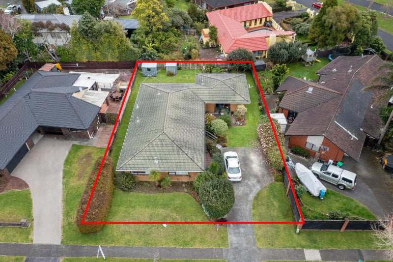 238 Walter Strevens Drive, Conifer Grove, Takanini - Carousel 1