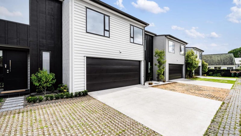 37C Tawhiri Road, One Tree Hill, Auckland - Carousel 1