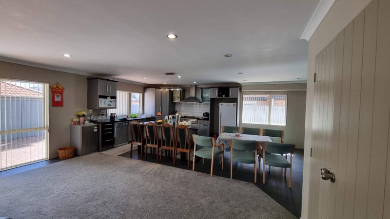 22 Kestev Drive, Flat Bush, Auckland - Carousel 18