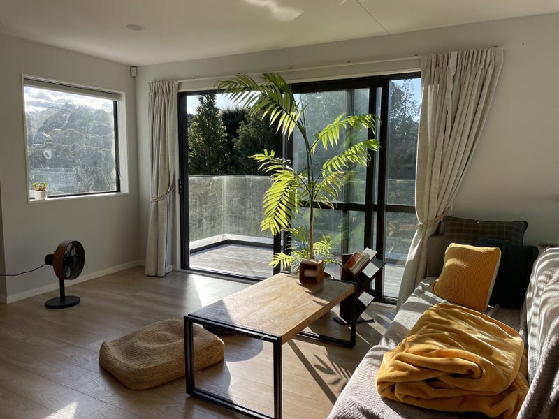 18A Hazel Glen, Bayview, Auckland - Carousel 2