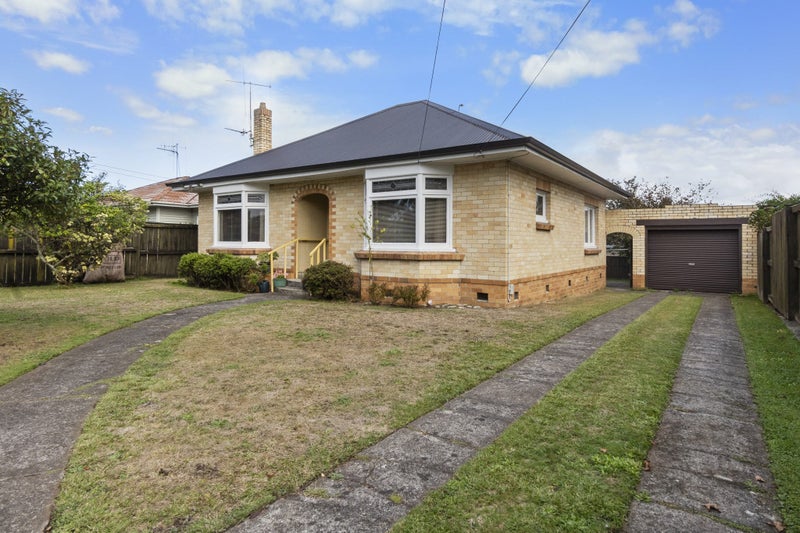 157 Grey Street, Hamilton East, Hamilton - Carousel 1