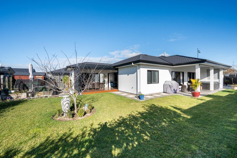 10 Ruahine Road, Poraiti, Napier - Carousel 18