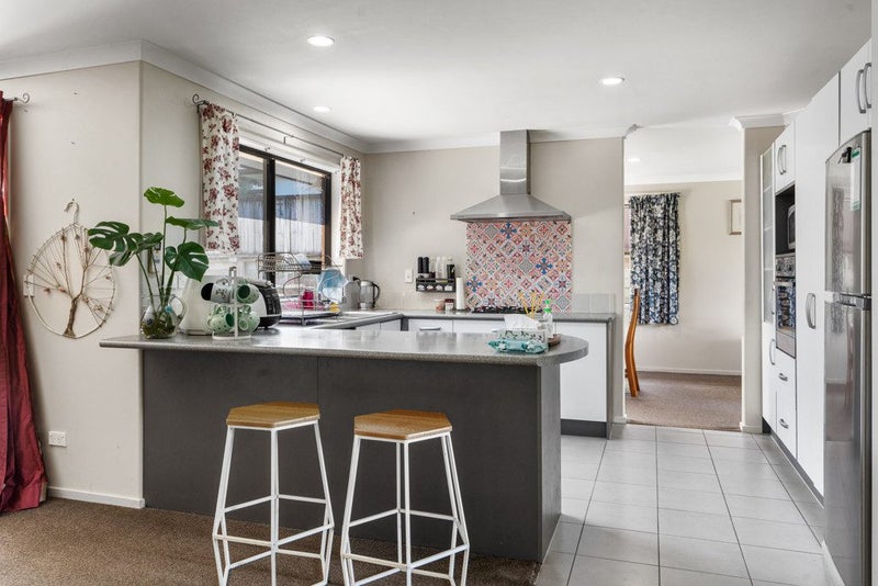 19 Heathfield Avenue, Huntington, Hamilton - Carousel 2