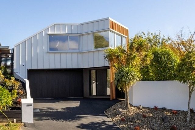 1 Overdale Drive, Cashmere, Christchurch - Carousel 1