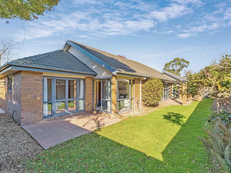6 Parkstone Avenue, Ilam, Christchurch - Carousel 1