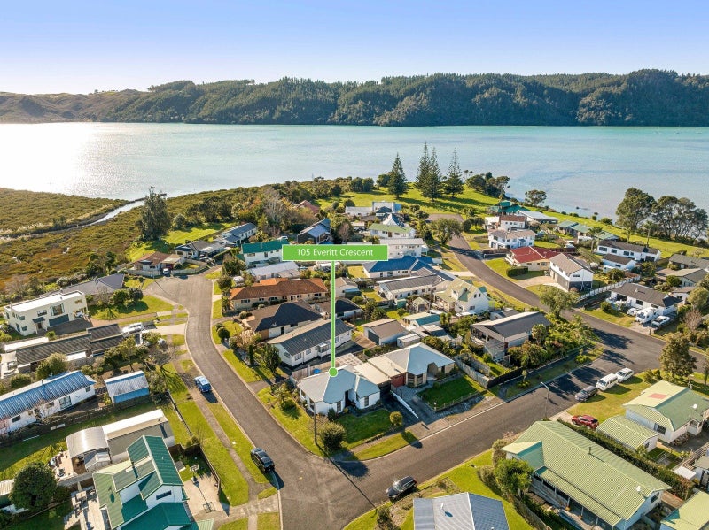 105 Everitt Crescent, Whangamata, Whangamata - Carousel 2