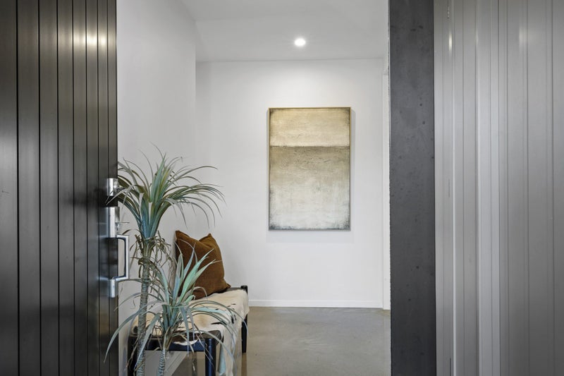 15 Desmond Place, Bell Block, New Plymouth - Carousel 2