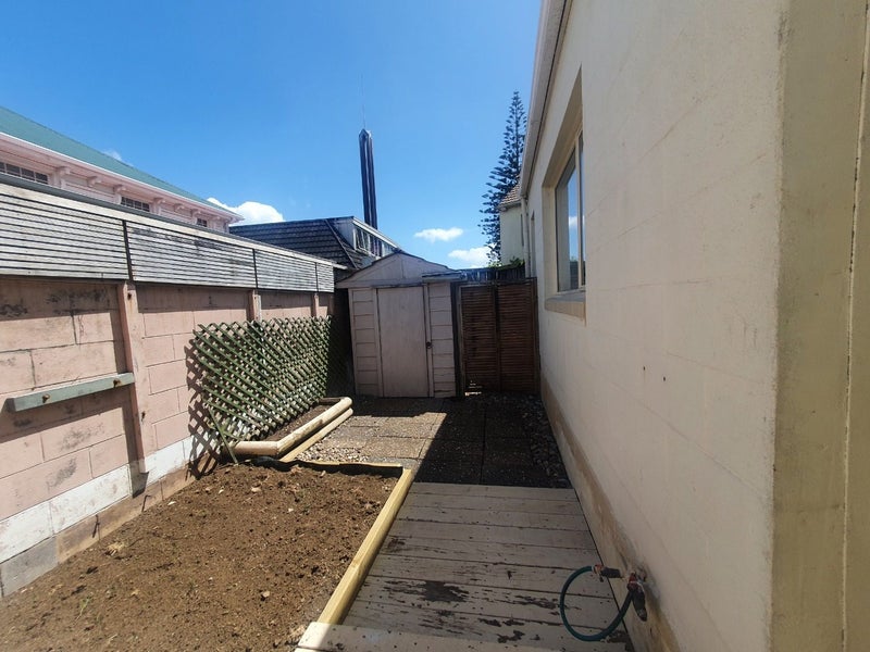 1 Wentworth Avenue, Papatoetoe, Auckland - Carousel 17
