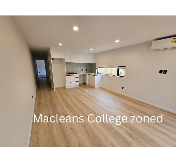 2A Embling Place, Eastern Beach, Auckland - Carousel 1