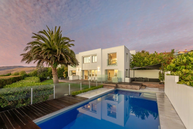 9 Peninsula View, Scarborough, Christchurch - Carousel 1