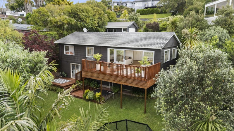 101 Kia Ora Road, Beach Haven, Auckland - Carousel 1