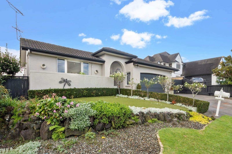 20 Byblos Place, The Gardens, Auckland - Carousel 1
