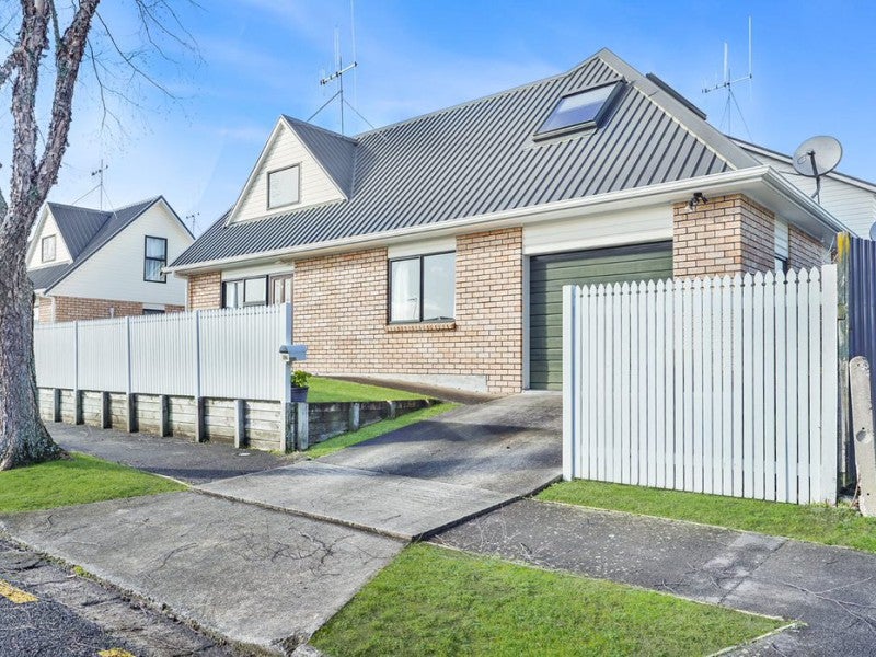 10A Jones Crescent, Melville, Hamilton - Carousel 1