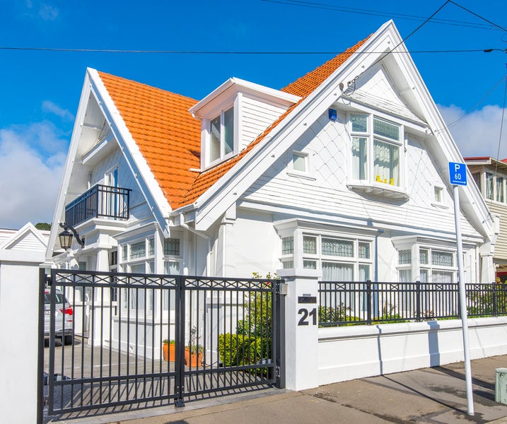 21 Palmer Street, Aro Valley, Wellington - Carousel 1