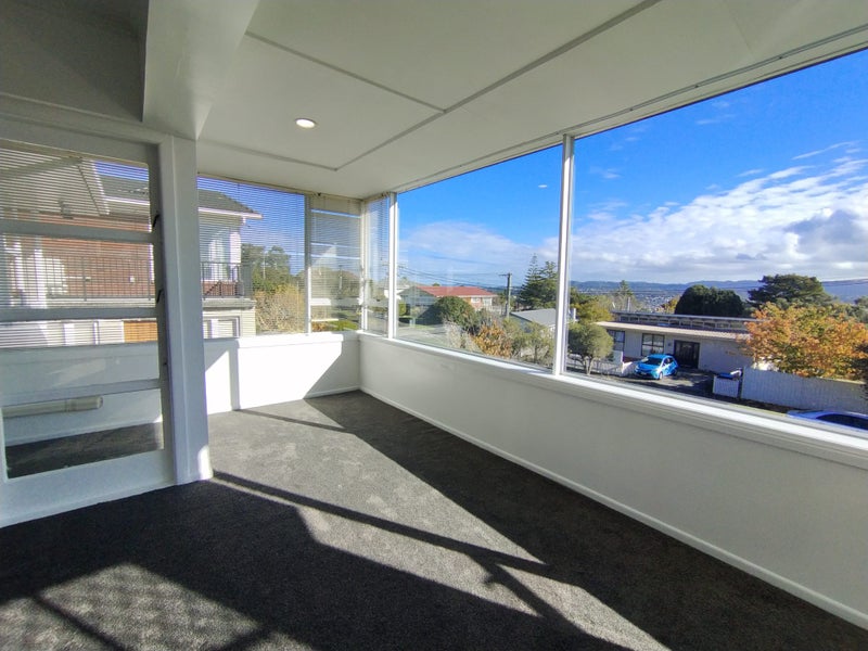 48 Peter Buck Road, New Windsor, Auckland - Carousel 2