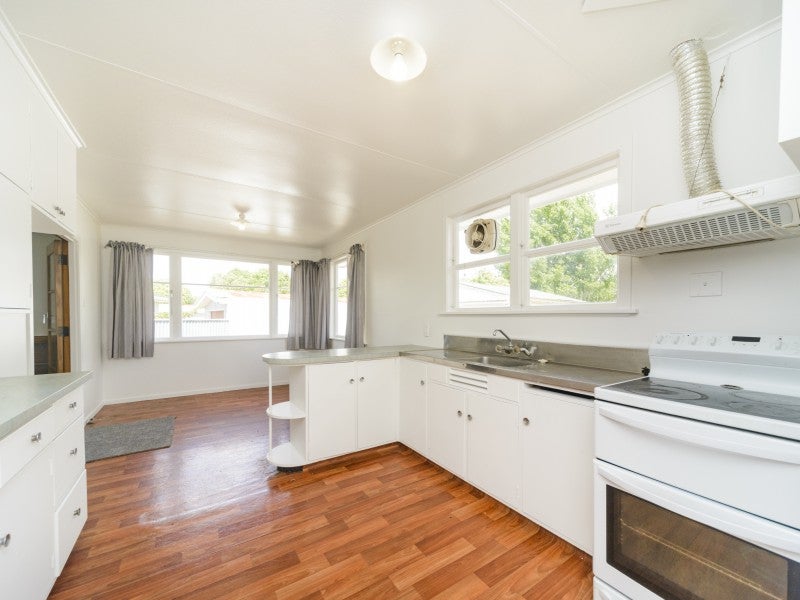 161 Highbury Avenue, Highbury, Palmerston North - Carousel 2