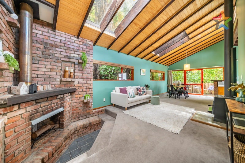 6 Sarah Way, Crofton Downs, Wellington - Carousel 2