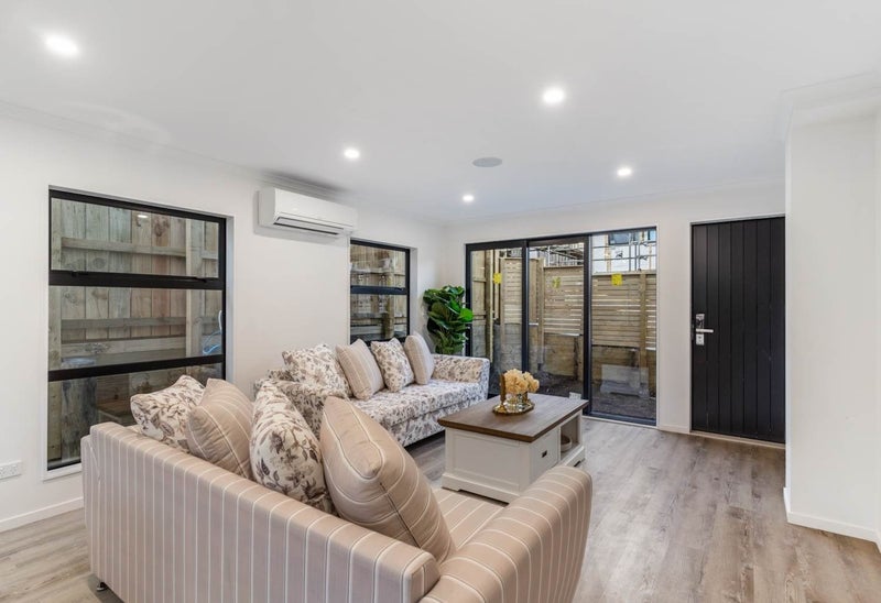 29B Littlejohn Street, Hillsborough, Auckland - Carousel 2