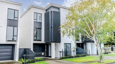 12 Ambury Avenue, Royal Oak, Auckland - Carousel 1