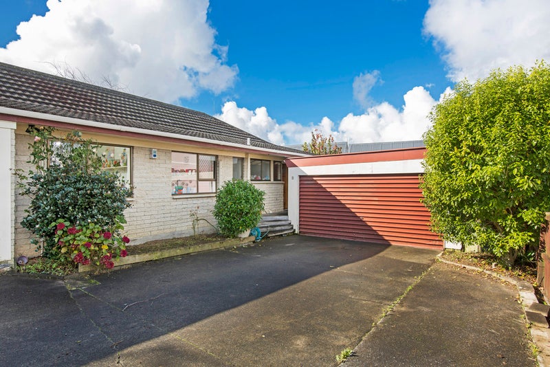 40B Luton Avenue, Sunnyhills, Auckland - Carousel 1