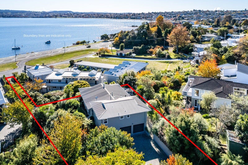 358 Lake Terrace, Two Mile Bay, Taupo - Carousel 2