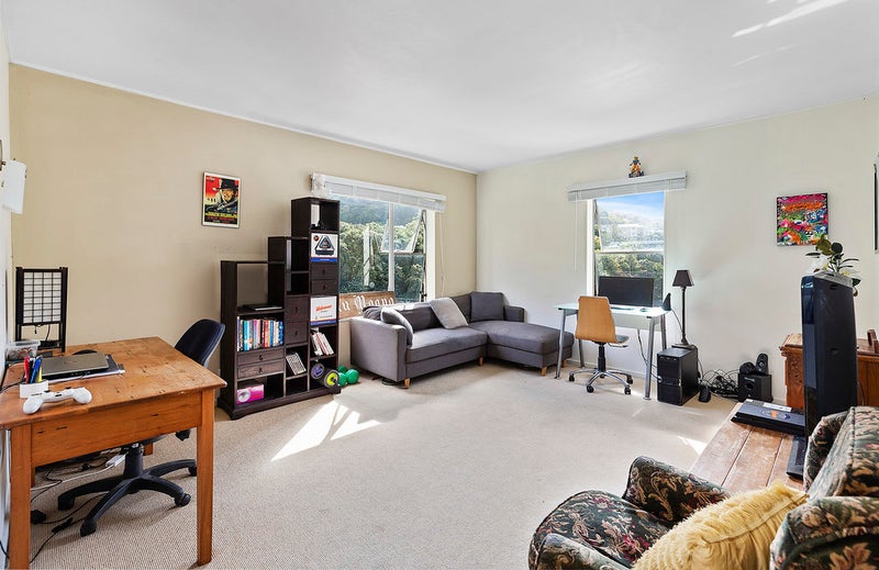 7/161 Glenmore Street, Kelburn, Wellington - Carousel 2