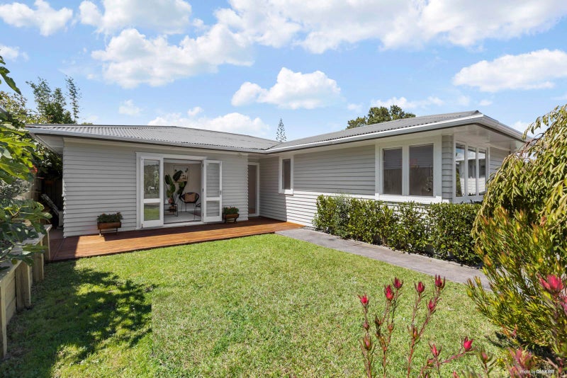 10A Matama Road, Glen Eden, Auckland - Carousel 2