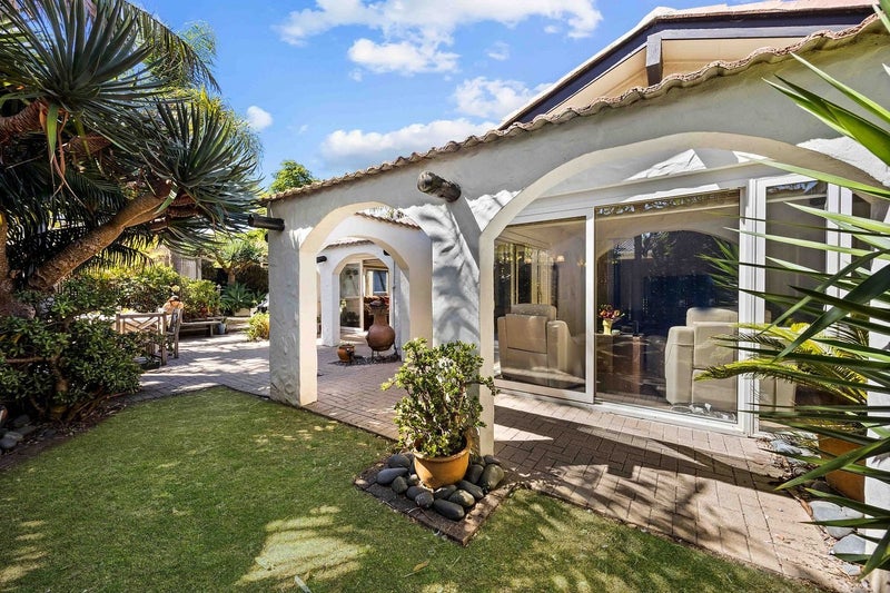 8 Hedge Row, Sunnyhills, Auckland - Carousel 14