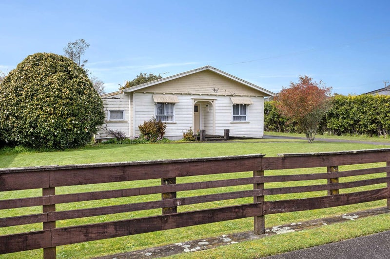 17 Standish Street, Westown, New Plymouth - Carousel 2