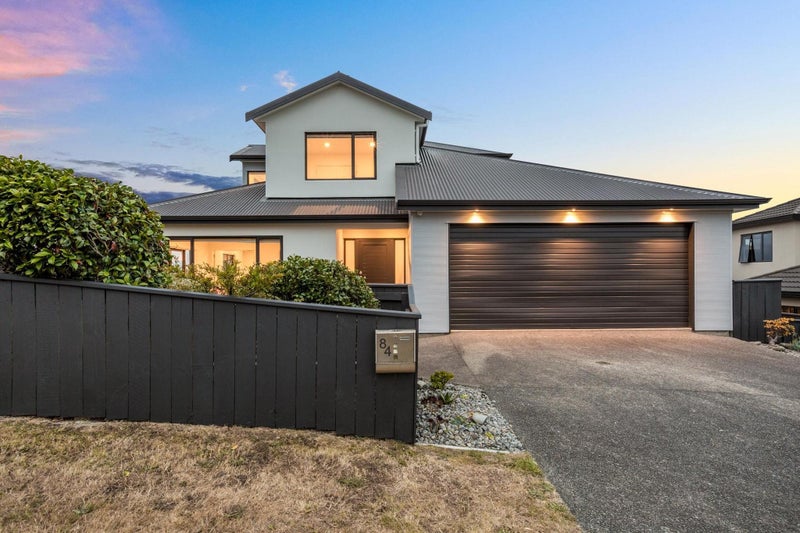 84 Te Puia Drive, Aotea, Porirua - Carousel 1