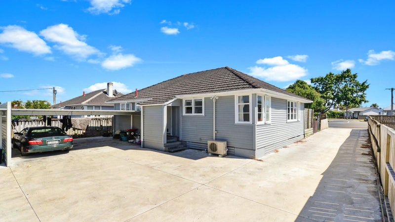 75 Massey Street, Frankton, Hamilton - Carousel 1