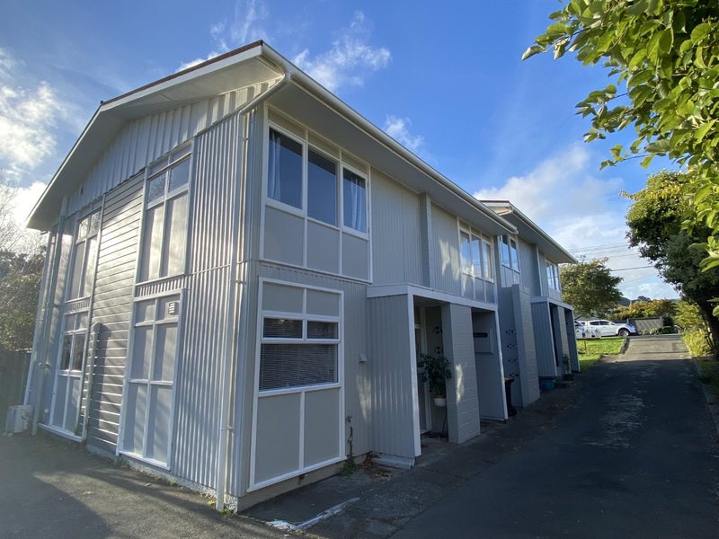 42D Ngatoto Street, Ngaio, Wellington - Carousel 1