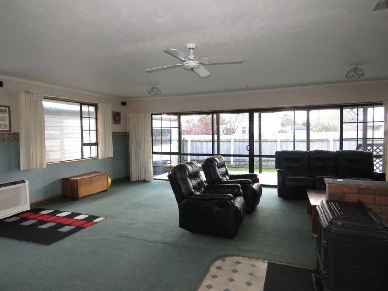 71 Harvey Street, Grasmere, Invercargill - Carousel 2