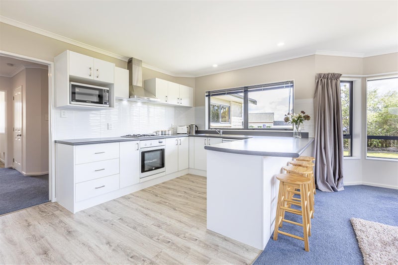 160 Kelvin Grove Road, Kelvin Grove, Palmerston North - Carousel 2