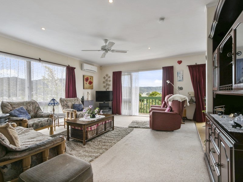 42 Wright Street, Wainuiomata, Lower Hutt - Carousel 2